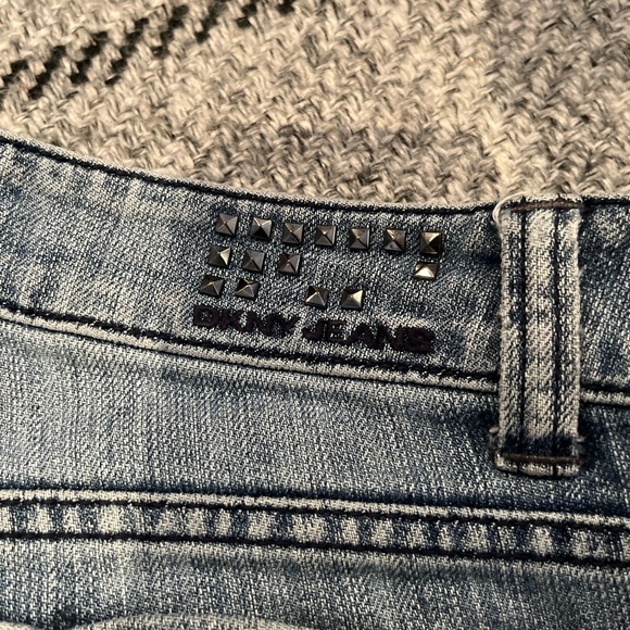 dkny light wash jeans - Picture 4 of 5